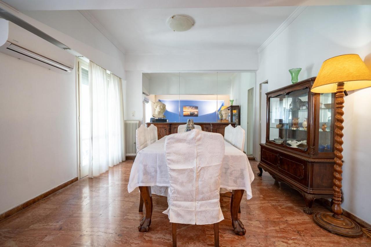 Larissa Station Metro St. 2 Bedrooms 3 Pers. Flat Atina Dış mekan fotoğraf