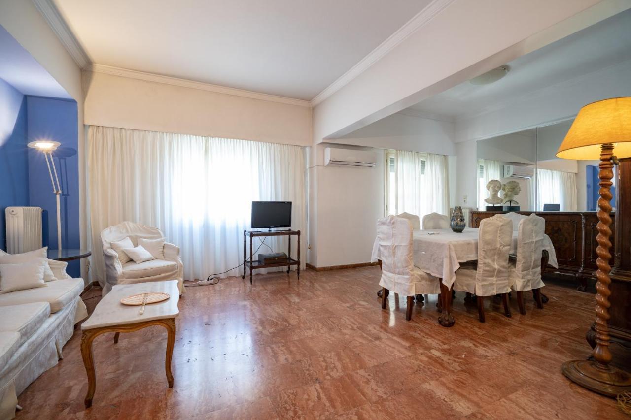 Larissa Station Metro St. 2 Bedrooms 3 Pers. Flat Atina Dış mekan fotoğraf