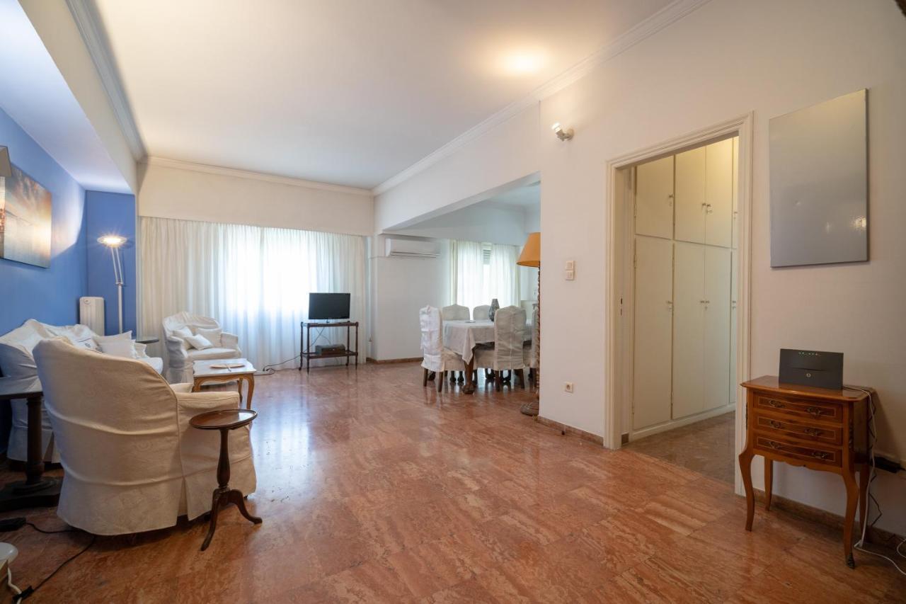 Larissa Station Metro St. 2 Bedrooms 3 Pers. Flat Atina Dış mekan fotoğraf