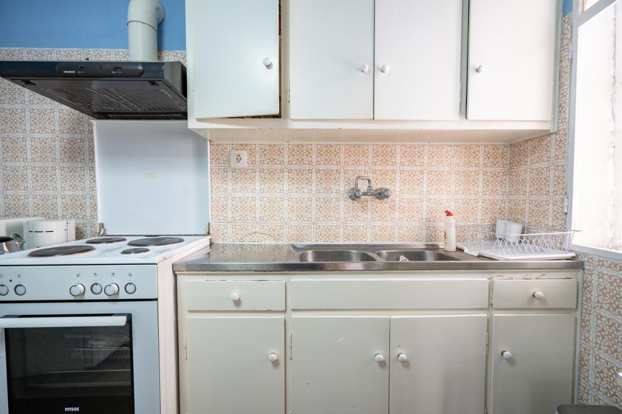 Larissa Station Metro St. 2 Bedrooms 3 Pers. Flat Atina Dış mekan fotoğraf